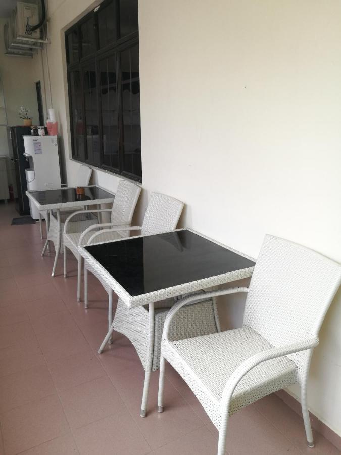 Hotel Aban Transit House Kampung Kuala Besut Exterior foto