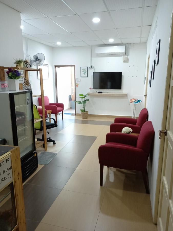 Hotel Aban Transit House Kampung Kuala Besut Exterior foto