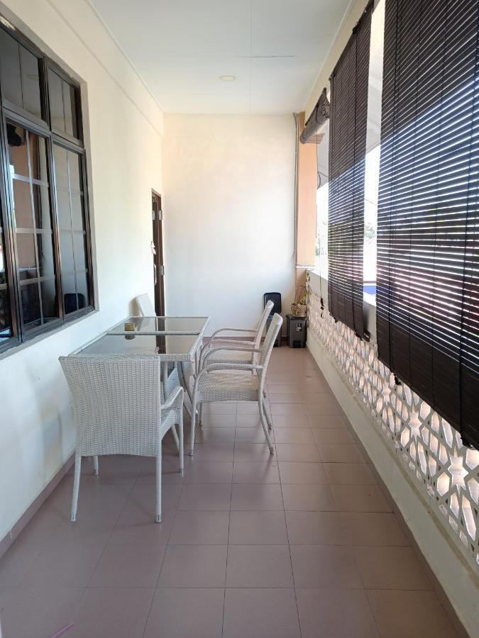 Hotel Aban Transit House Kampung Kuala Besut Exterior foto